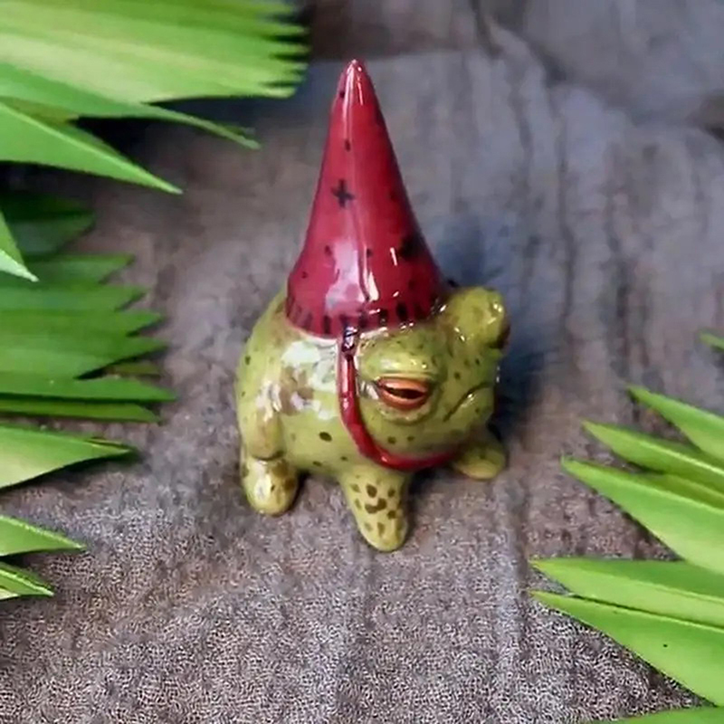 Witch Hat Little Frog Statue R - مراجعة Outdoor Furniture Arhaus وسعره
